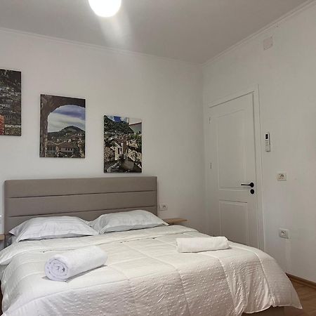 Hotel Villa Edis Berat Exterior foto