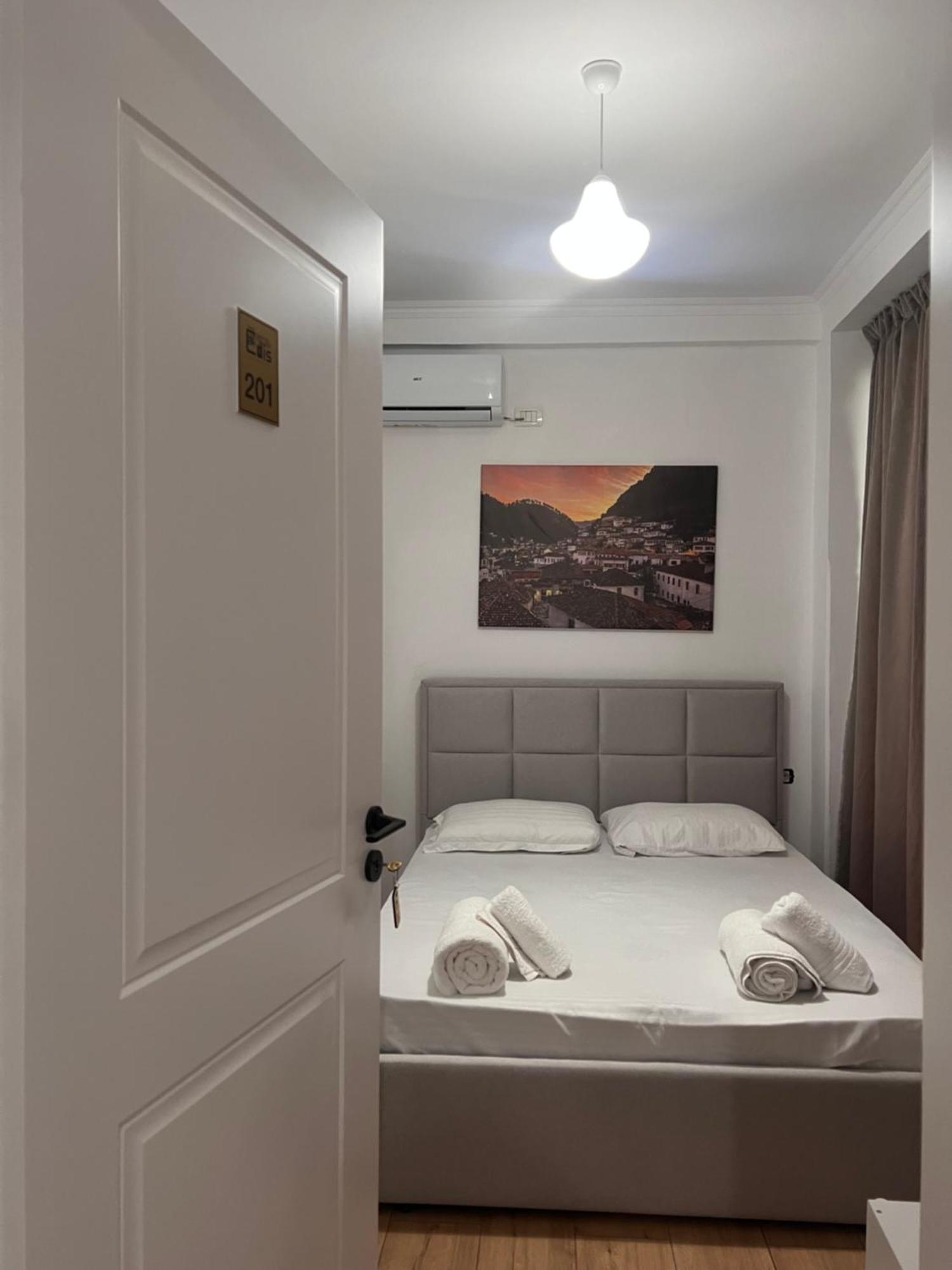 Hotel Villa Edis Berat Exterior foto